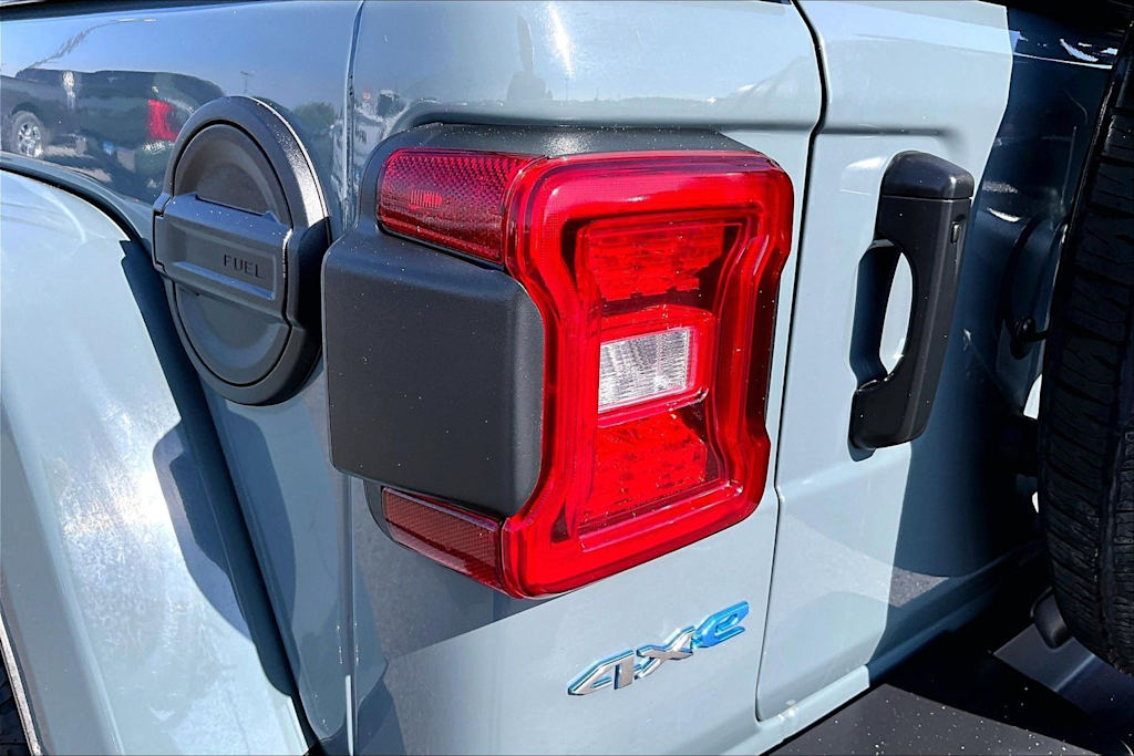 Thumbnail: 2024 Jeep Wrangler - 29