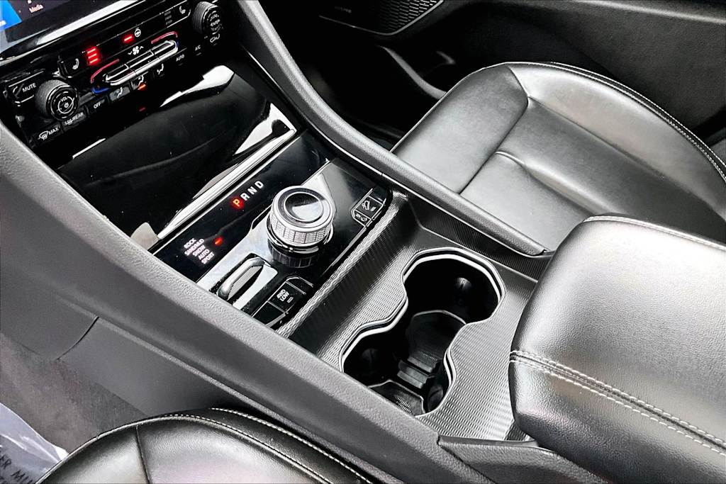 Thumbnail: 2024 Jeep Grand Cherokee - 16