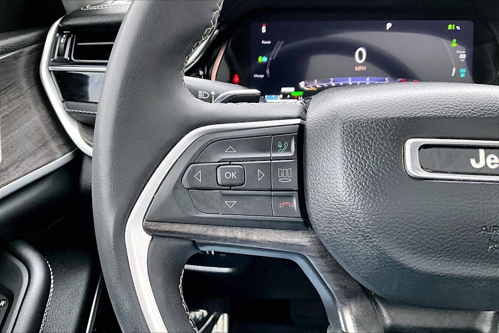 Thumbnail: 2024 Jeep Grand Cherokee - 24