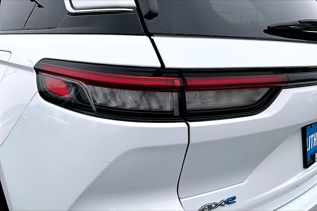 Thumbnail: 2024 Jeep Grand Cherokee - 33