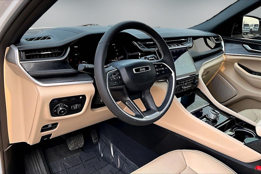 Thumbnail: 2022 Jeep Grand Cherokee - 2