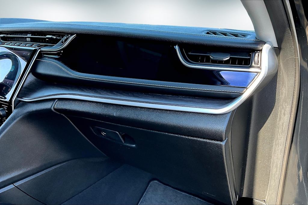 Thumbnail: 2023 Jeep Grand Cherokee - 23