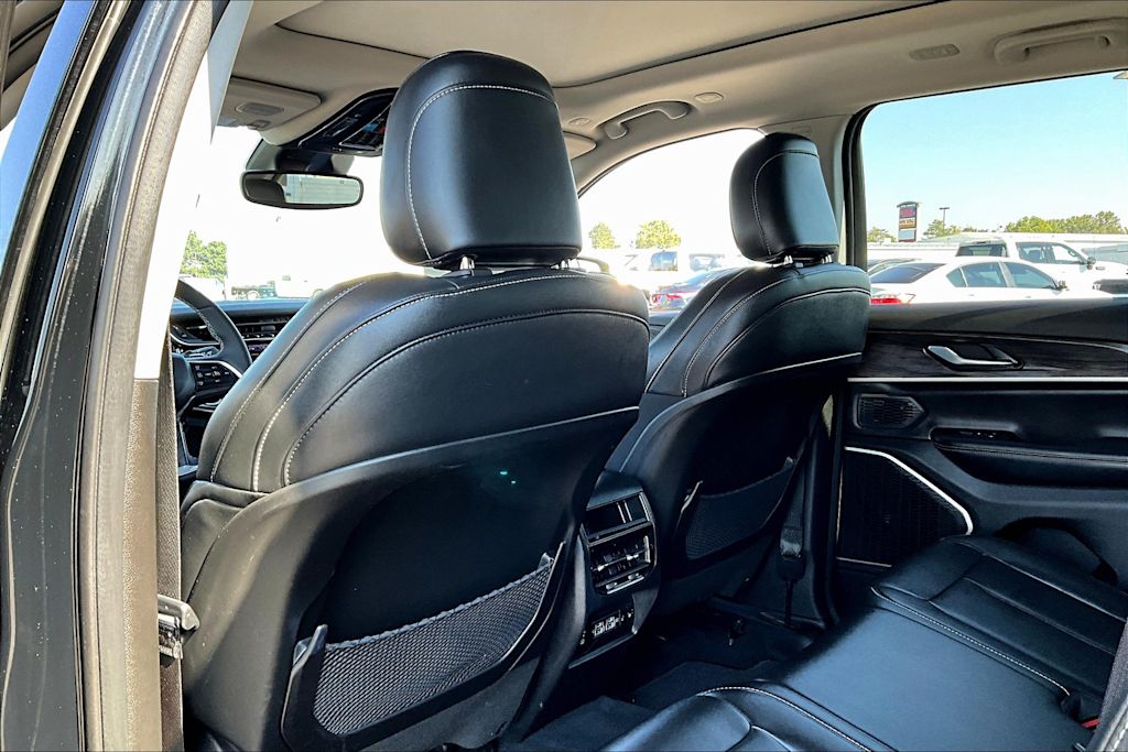 Thumbnail: 2023 Jeep Grand Cherokee - 13