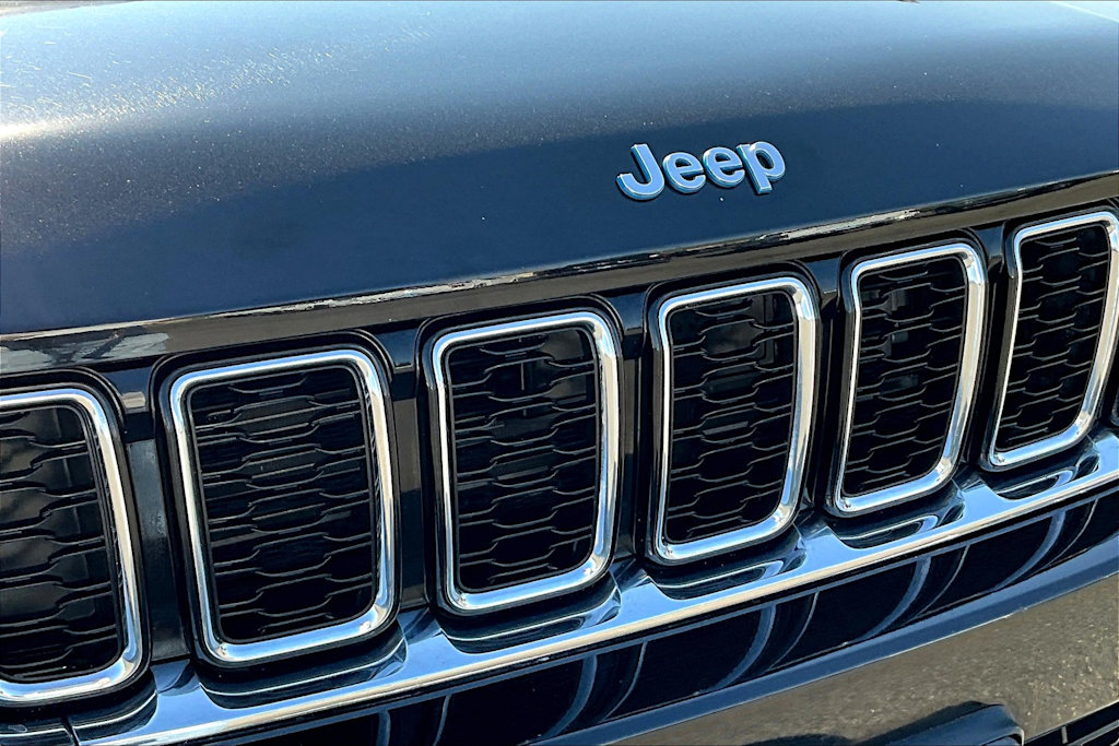 Thumbnail: 2023 Jeep Grand Cherokee - 34