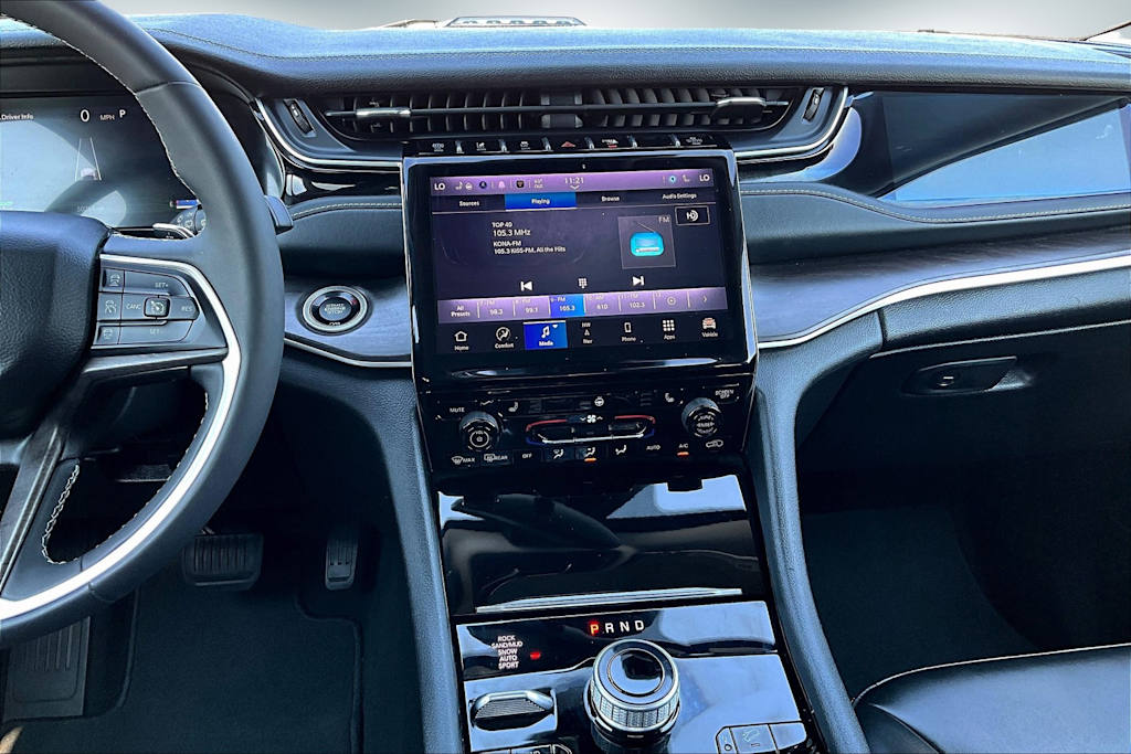 Thumbnail: 2023 Jeep Grand Cherokee - 15