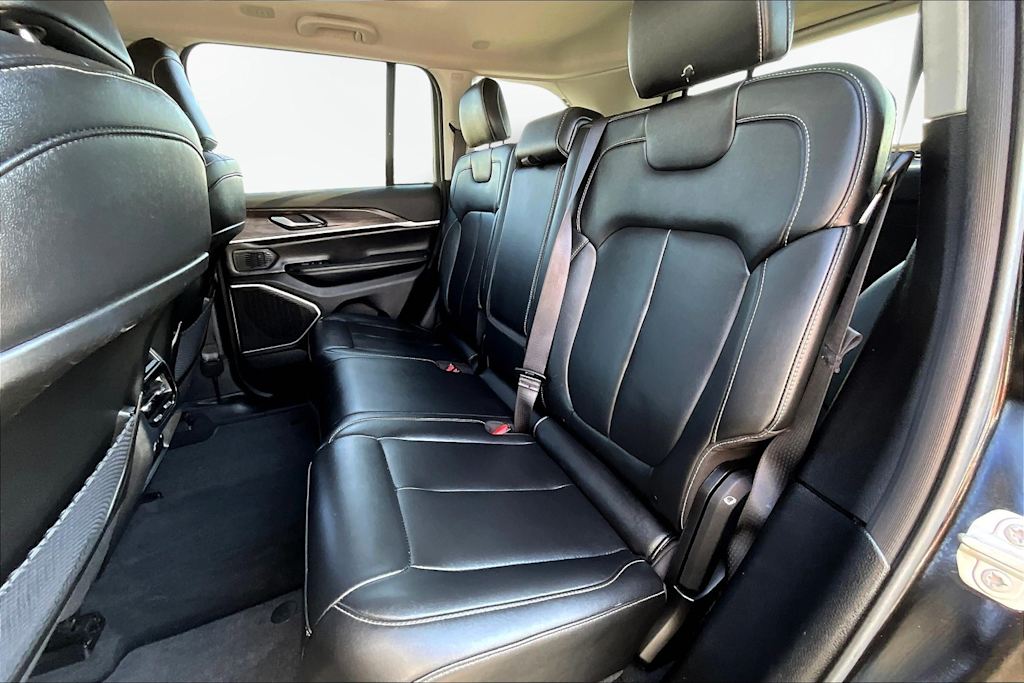 Thumbnail: 2023 Jeep Grand Cherokee - 29