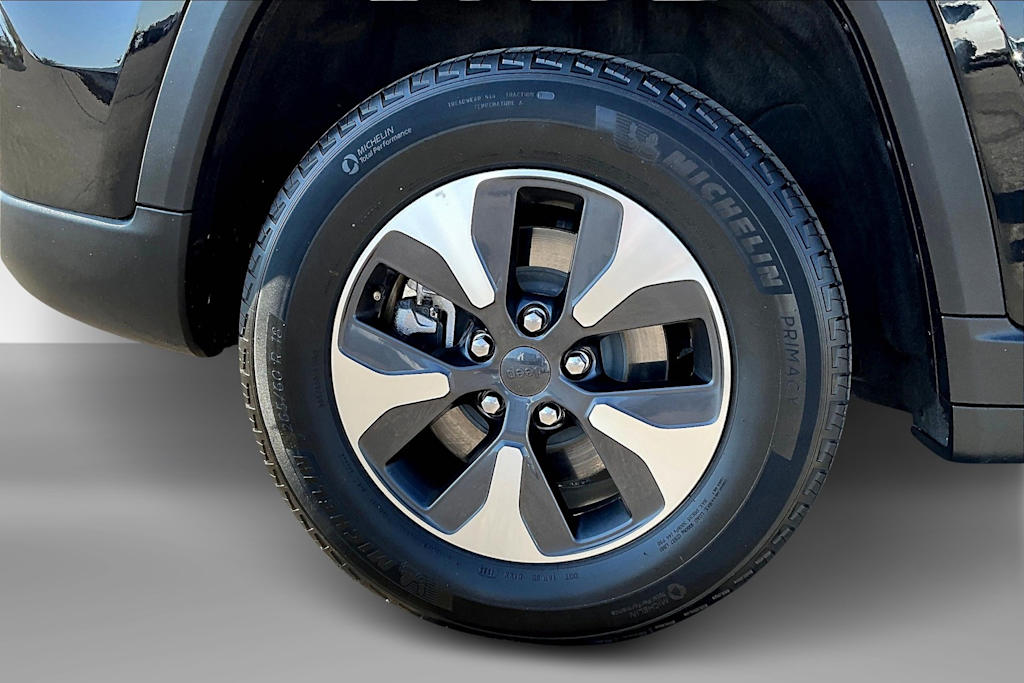 Thumbnail: 2023 Jeep Grand Cherokee - 36