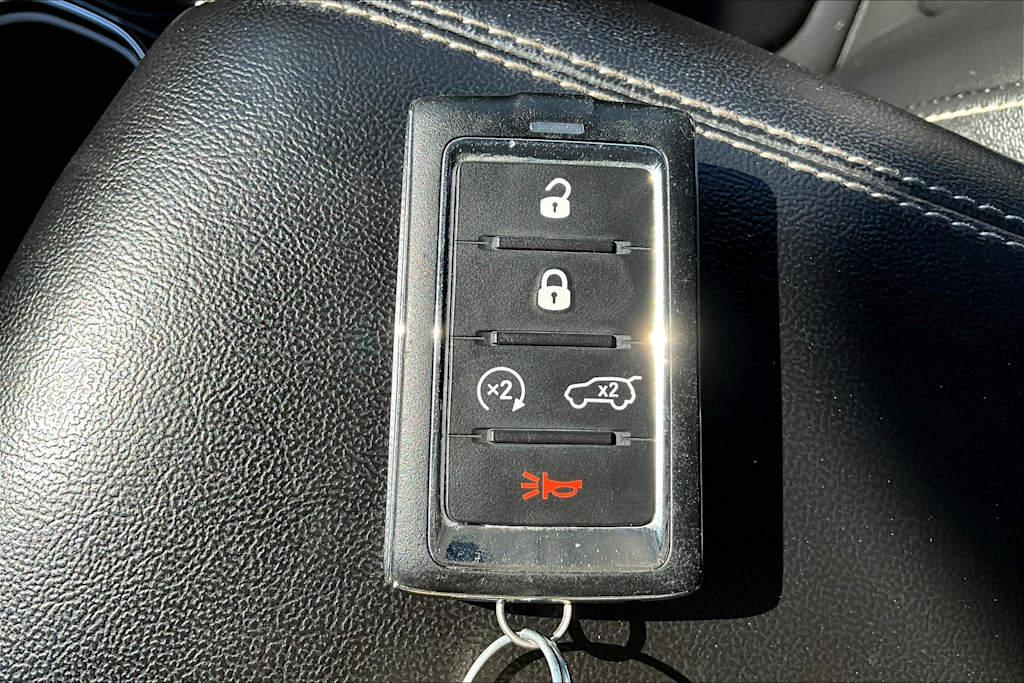 Thumbnail: 2023 Jeep Grand Cherokee - 19