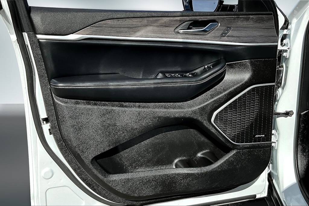 Thumbnail: 2024 Jeep Grand Cherokee - 27