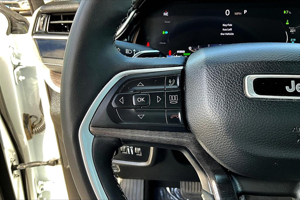 Thumbnail: 2024 Jeep Grand Cherokee - 24