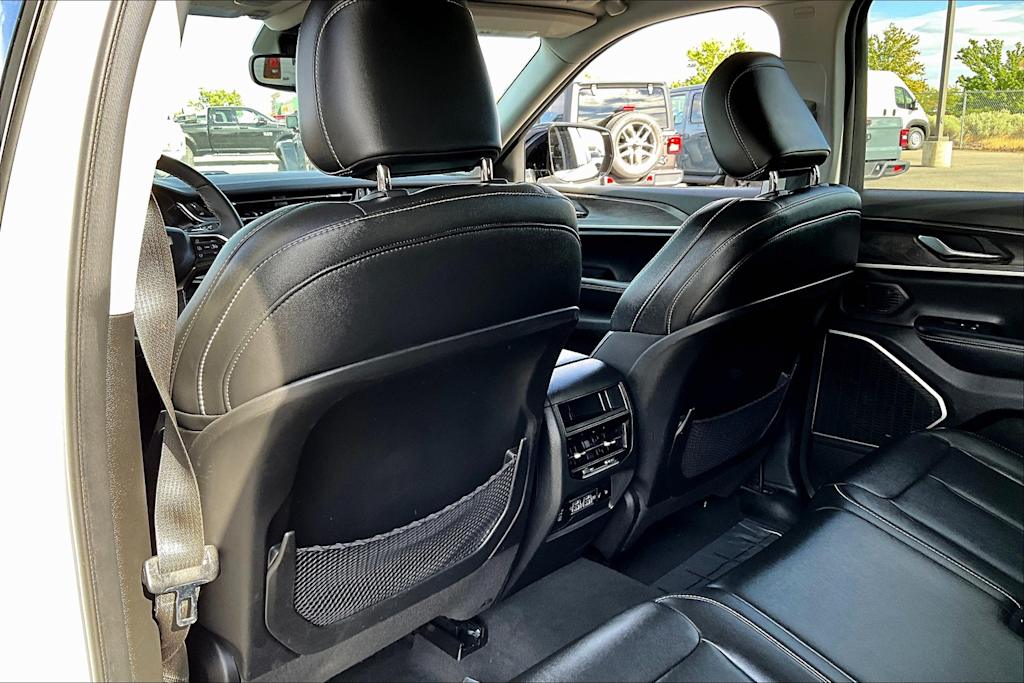 Thumbnail: 2024 Jeep Grand Cherokee - 13