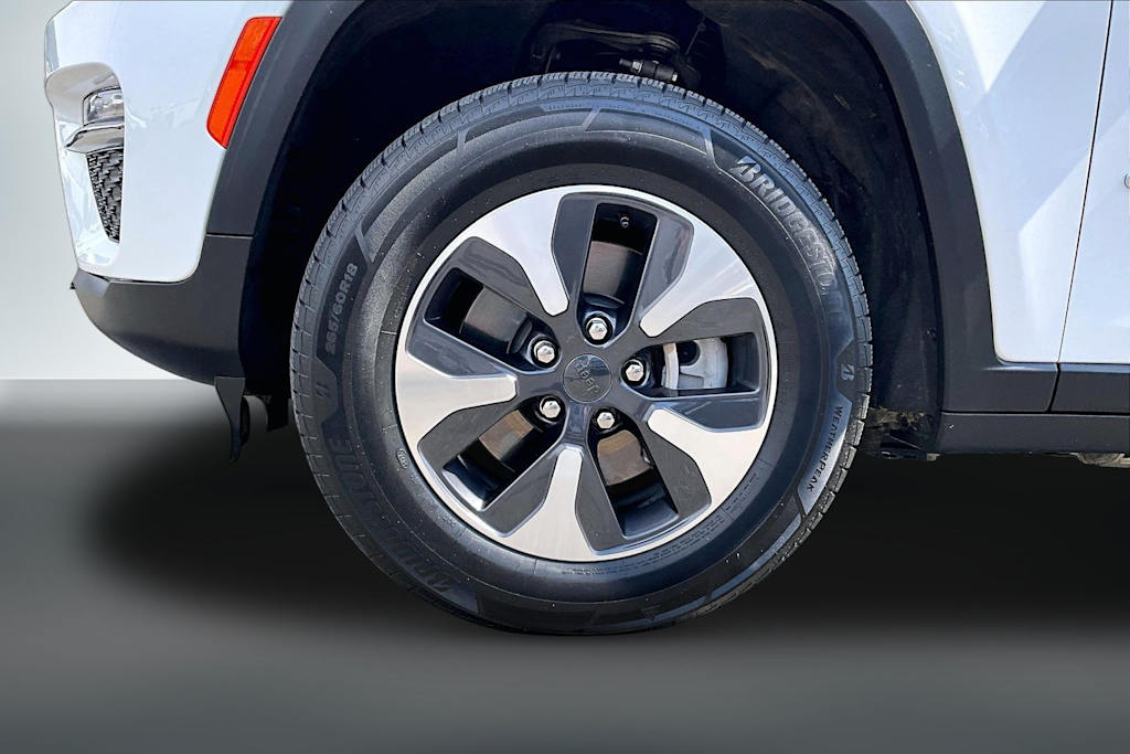 Thumbnail: 2024 Jeep Grand Cherokee - 8