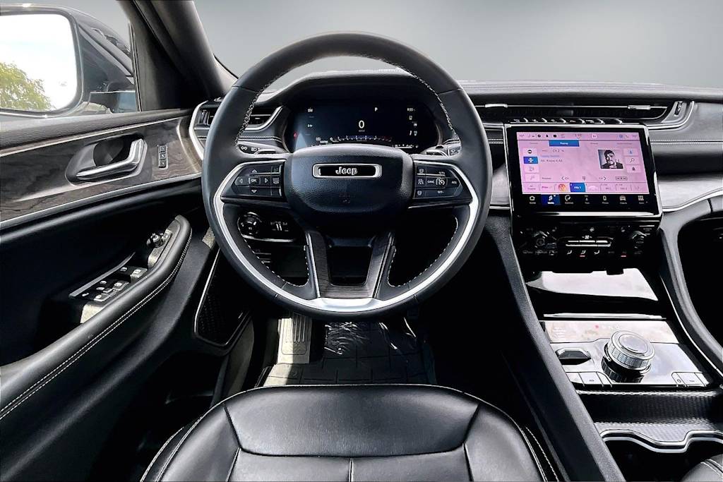Thumbnail: 2024 Jeep Grand Cherokee - 14