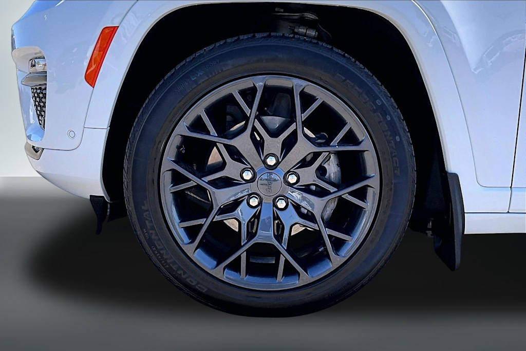 Thumbnail: 2024 Jeep Grand Cherokee - 8