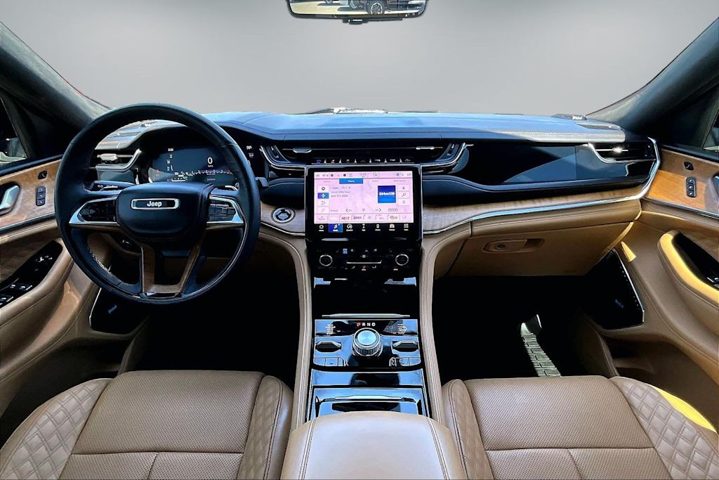 Thumbnail: 2024 Jeep Grand Cherokee - 10