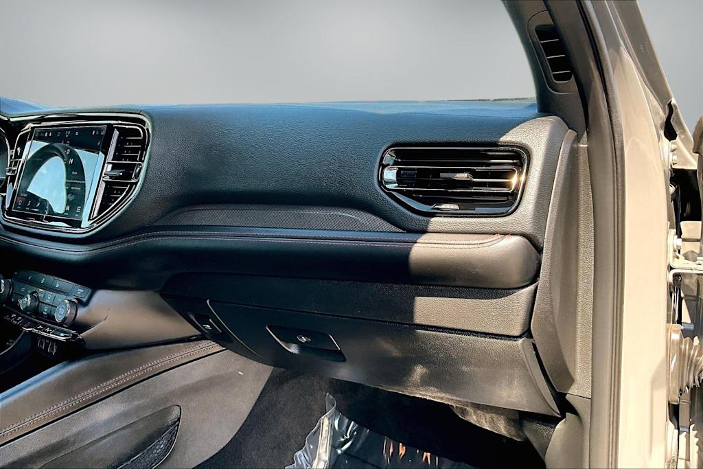 Thumbnail: 2022 Dodge Durango - 24