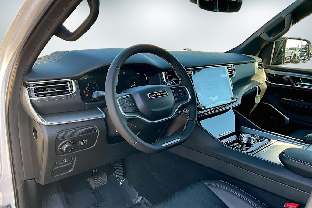 Thumbnail: 2026 Jeep Grand Wagoneer L - 2