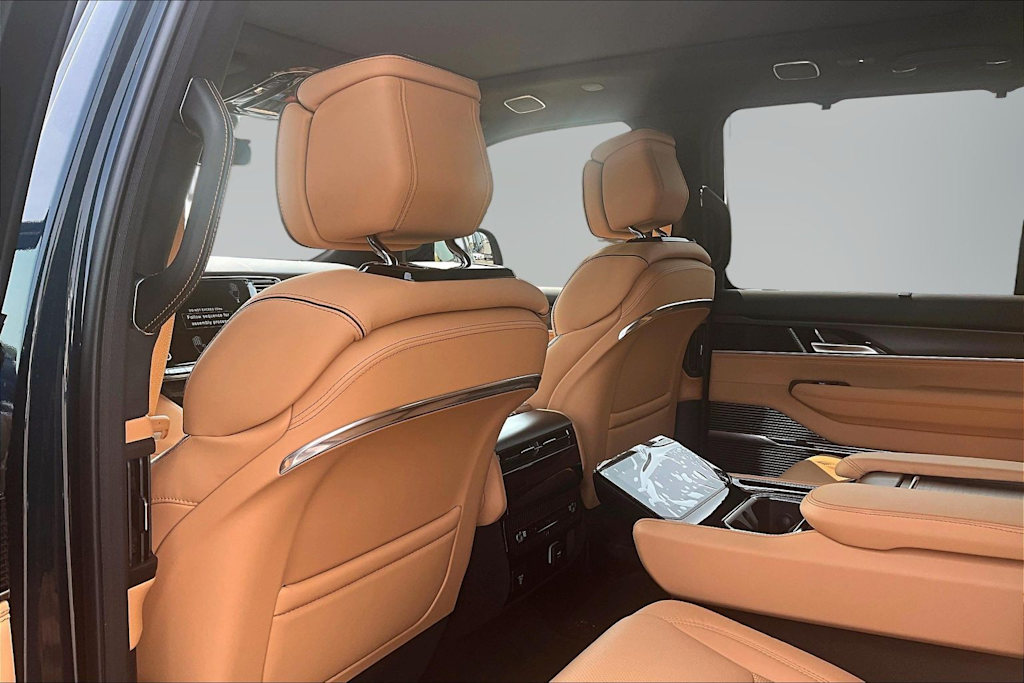 Thumbnail: 2026 Jeep Grand Wagoneer L - 12
