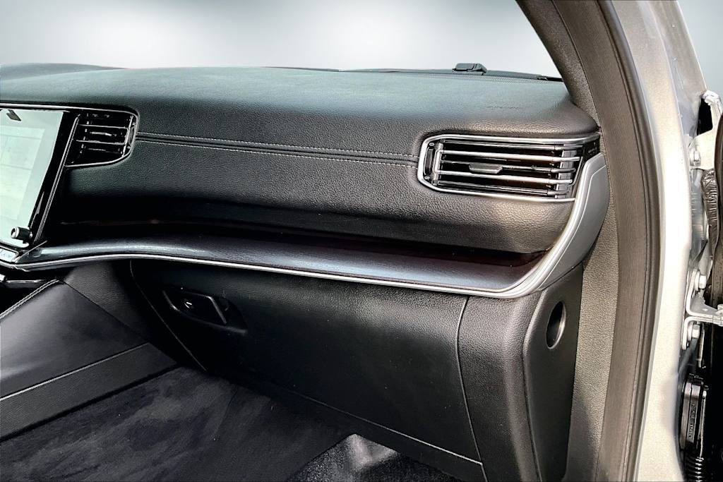 Thumbnail: 2023 Jeep Wagoneer - 23