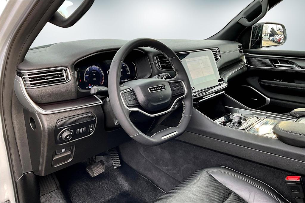 Thumbnail: 2023 Jeep Wagoneer - 2