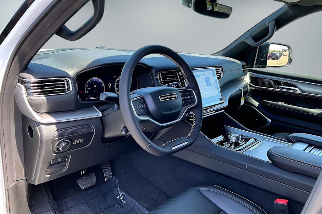 Thumbnail: 2026 Jeep Grand Wagoneer - 2