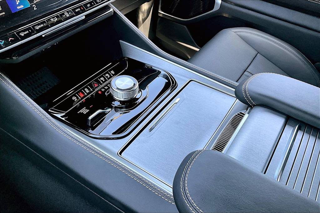 Thumbnail: 2026 Jeep Grand Wagoneer - 16