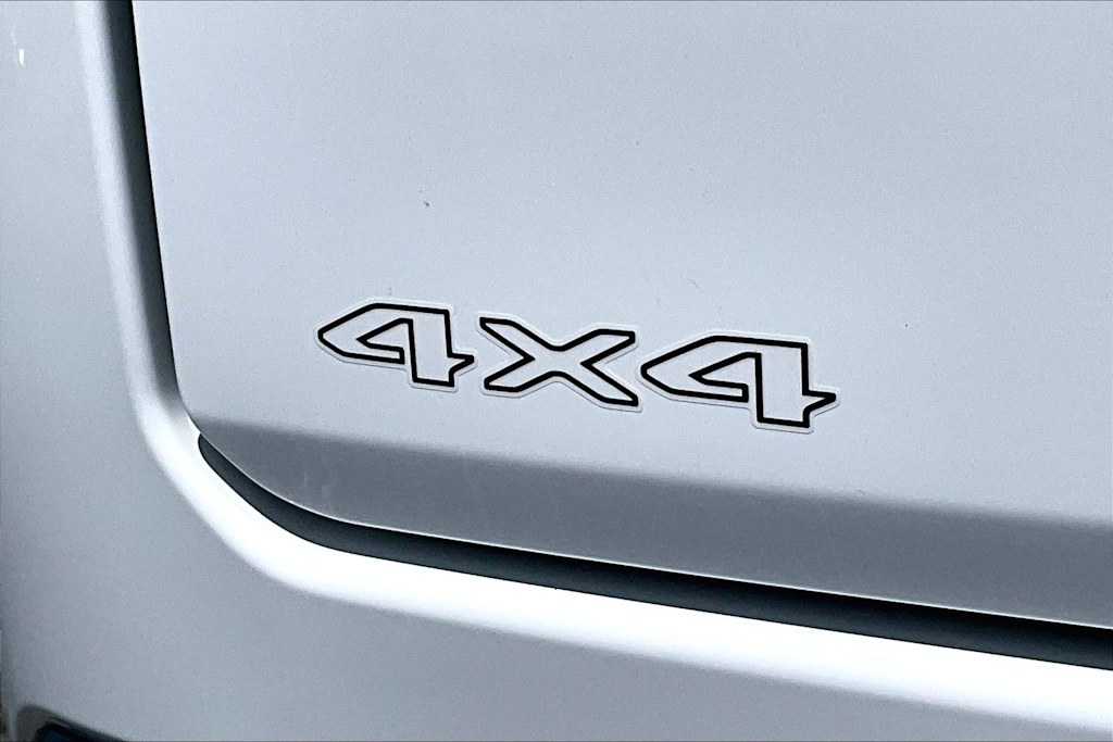 Thumbnail: 2026 Jeep Grand Wagoneer - 7