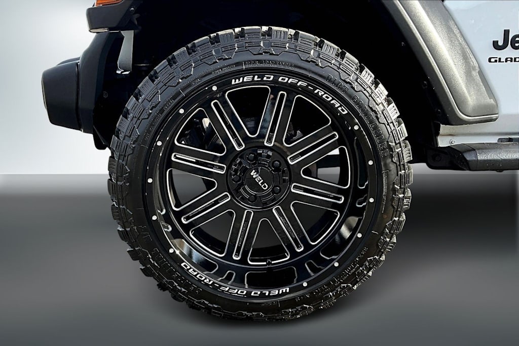 Thumbnail: 2020 Jeep Gladiator - 8