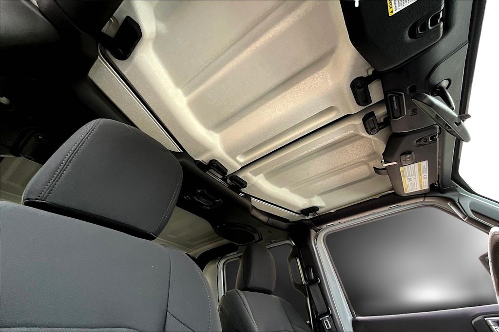 Thumbnail: 2020 Jeep Gladiator - 31