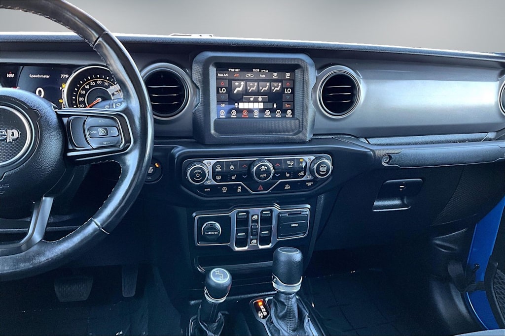 Thumbnail: 2021 Jeep Gladiator - 15