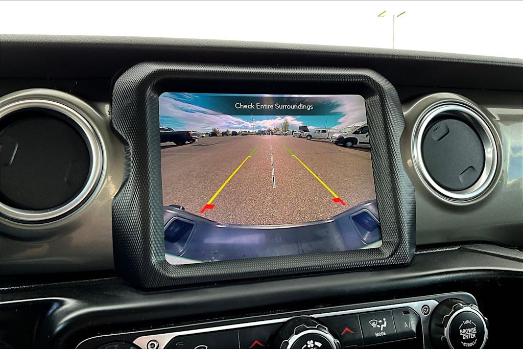 Thumbnail: 2023 Jeep Gladiator - 16