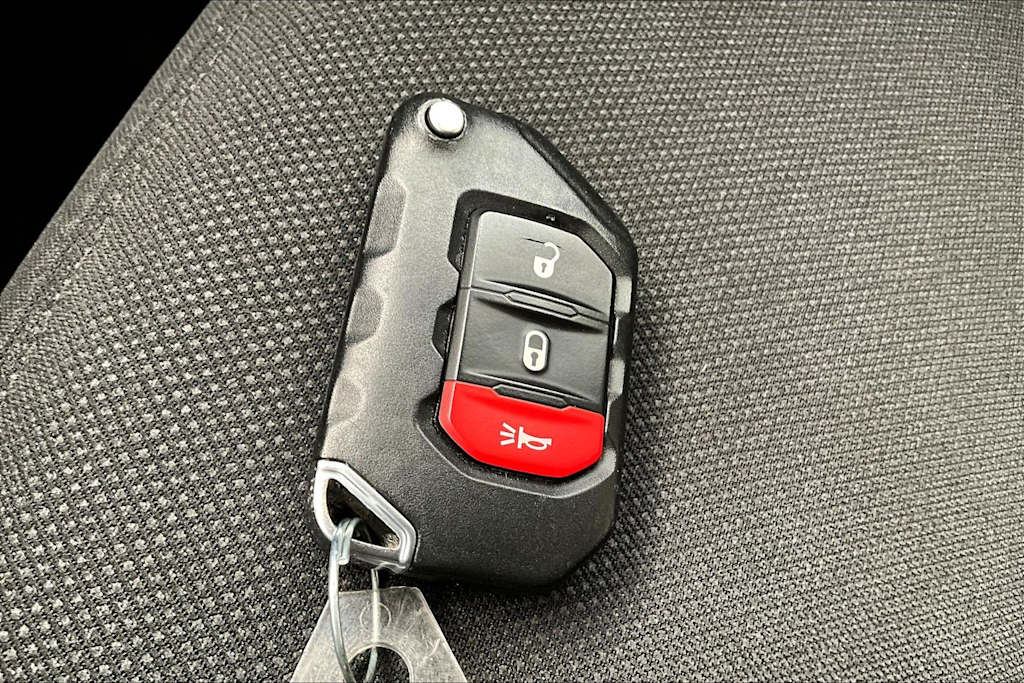 Thumbnail: 2023 Jeep Gladiator - 20