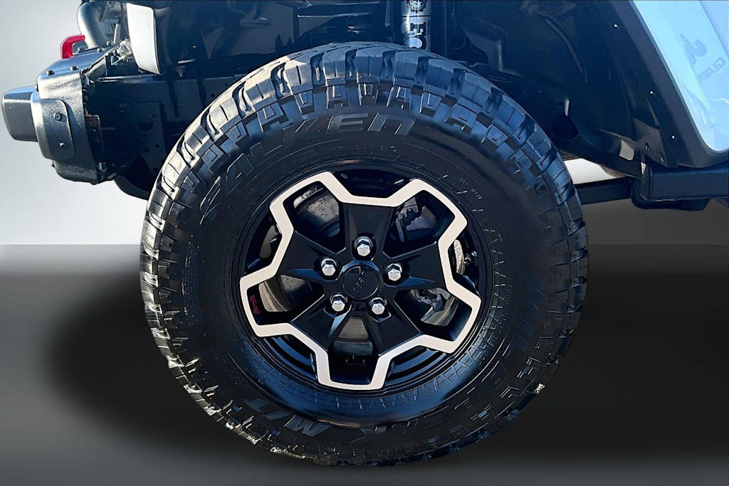 Thumbnail: 2021 Jeep Gladiator - 21
