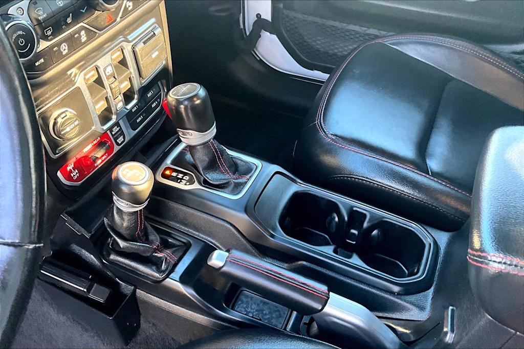 Thumbnail: 2021 Jeep Gladiator - 17