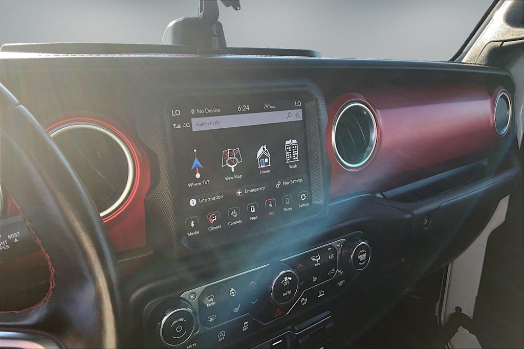 Thumbnail: 2021 Jeep Gladiator - 16