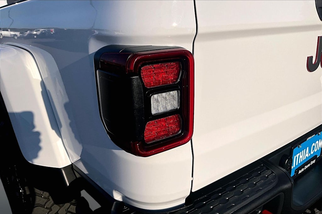 Thumbnail: 2021 Jeep Gladiator - 32