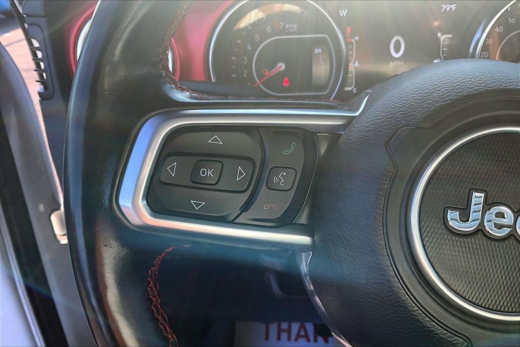 Thumbnail: 2021 Jeep Gladiator - 24