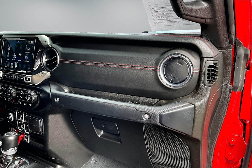 Thumbnail: 2023 Jeep Gladiator - 25
