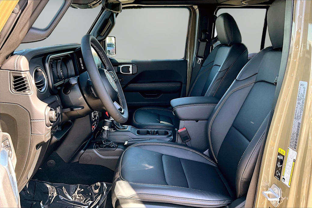 Thumbnail: 2026 Jeep Gladiator - 9