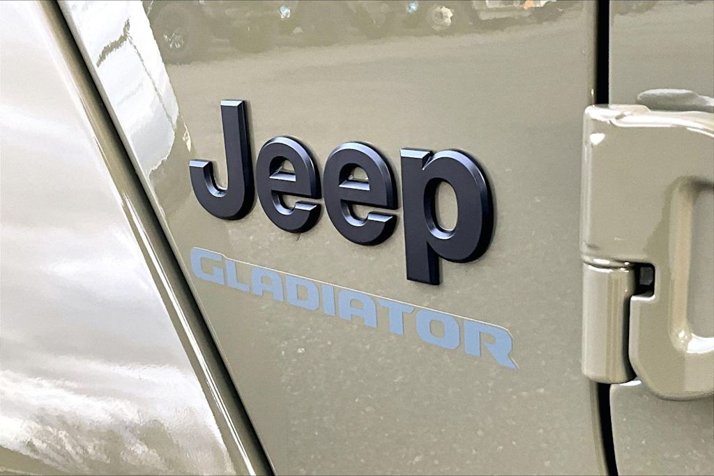 Thumbnail: 2026 Jeep Gladiator - 7