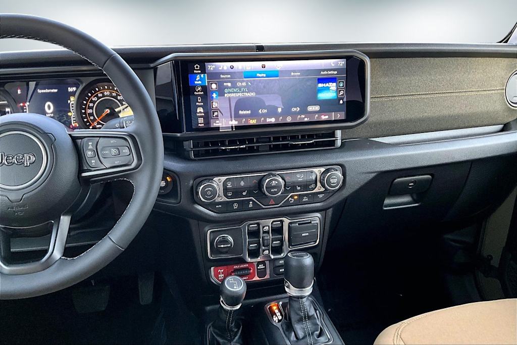 Thumbnail: 2026 Jeep Gladiator - 14