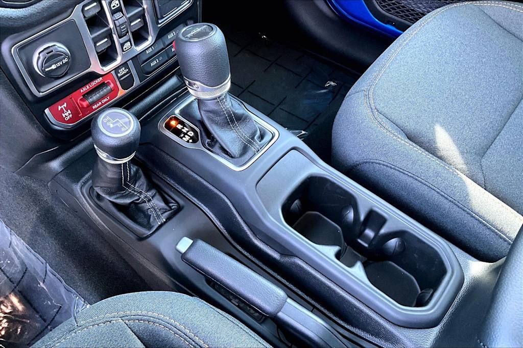 Thumbnail: 2026 Jeep Gladiator - 16