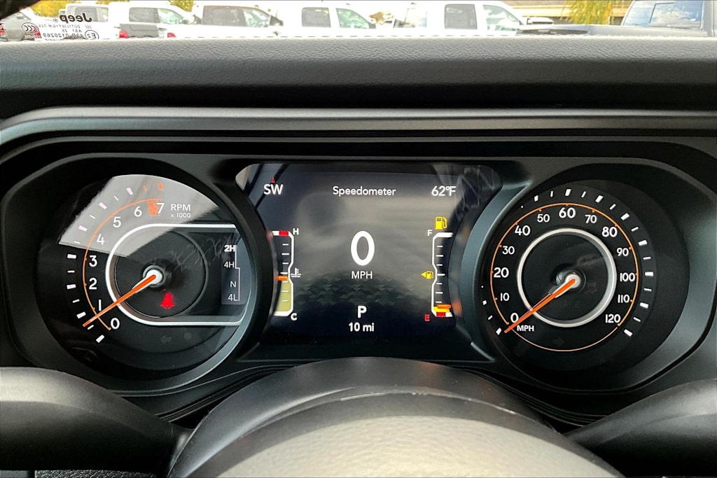 Thumbnail: 2025 Jeep Gladiator - 17