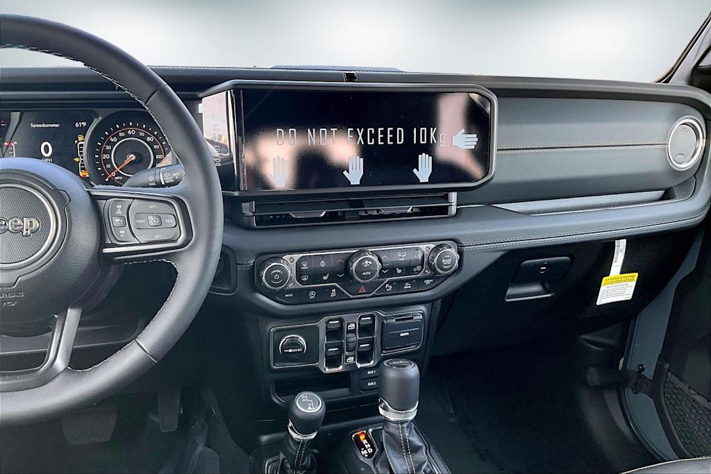 Thumbnail: 2026 Jeep Gladiator - 14