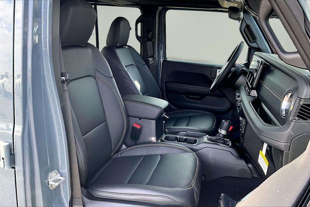 Thumbnail: 2026 Jeep Gladiator - 11