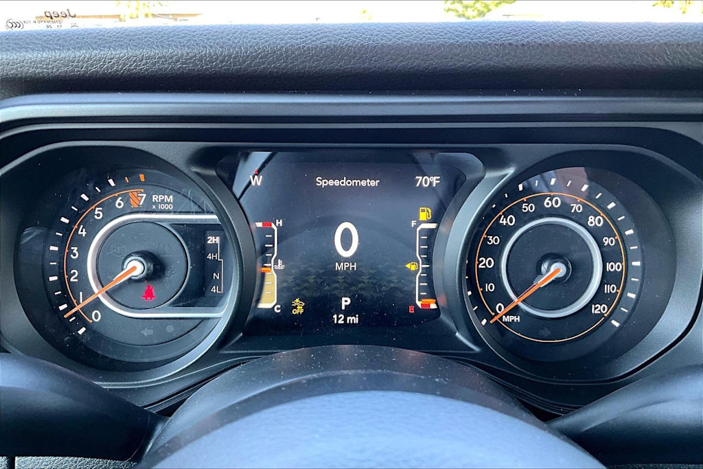 Thumbnail: 2026 Jeep Gladiator - 16