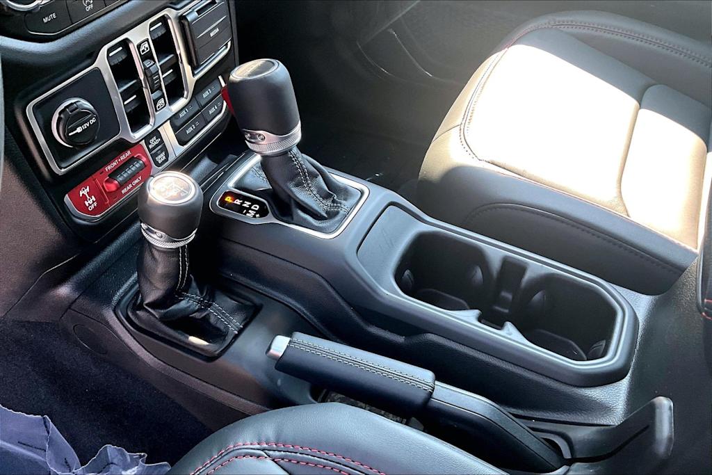 Thumbnail: 2026 Jeep Gladiator - 13