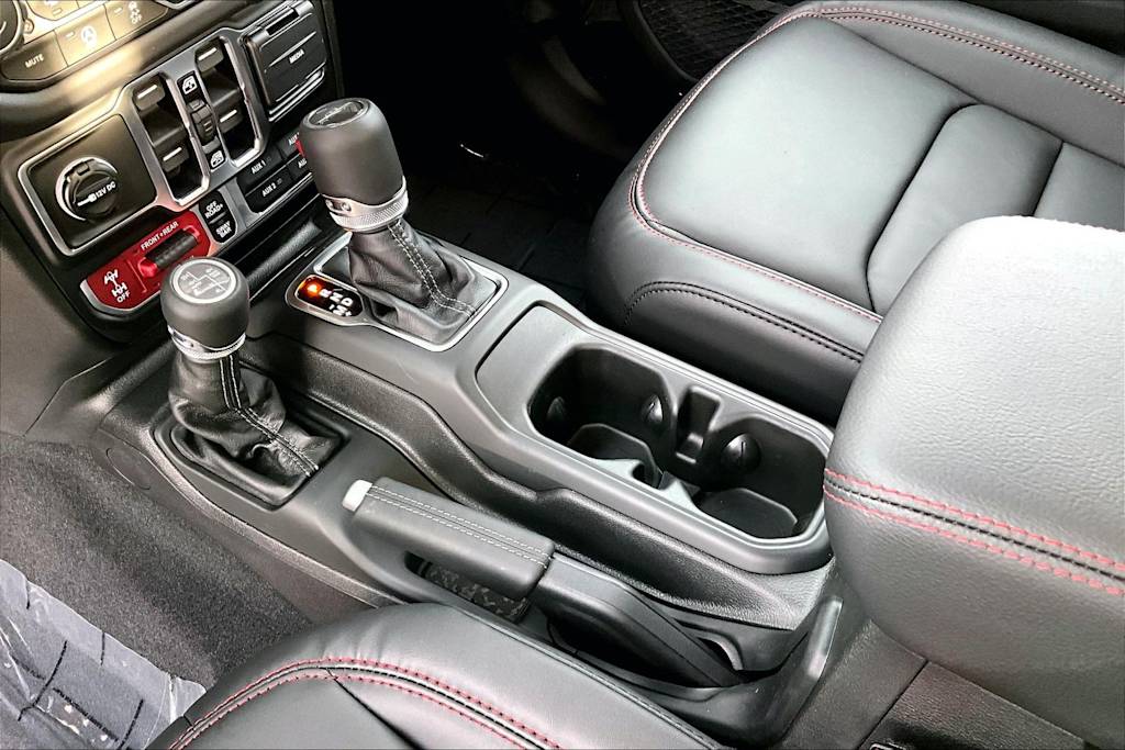 Thumbnail: 2026 Jeep Gladiator - 16