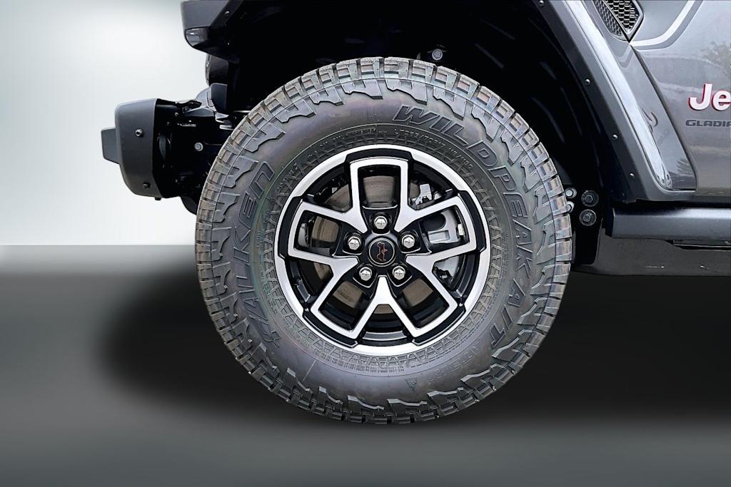 Thumbnail: 2026 Jeep Gladiator - 7