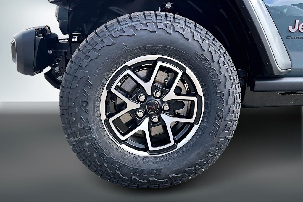 Thumbnail: 2026 Jeep Gladiator - 7